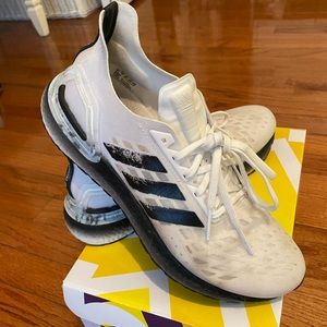ADIDAS ULTRABOOST PB